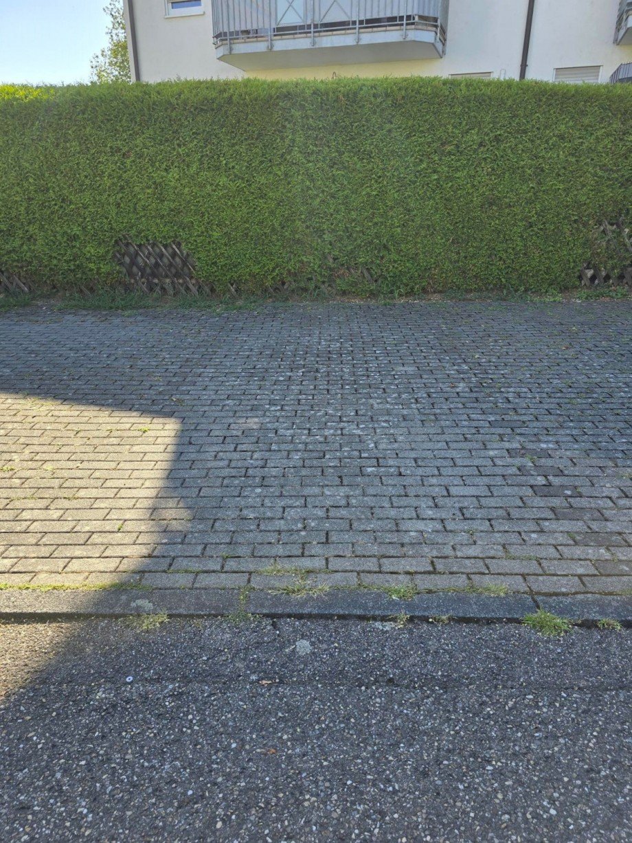 KFZ-Stellplatz Etagenwohnung Herbolzheim