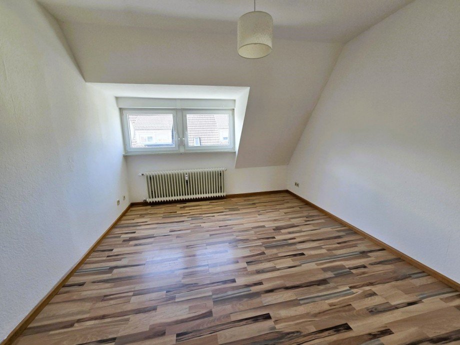 Zimmer 2 Dachgeschosswohnung Kenzingen